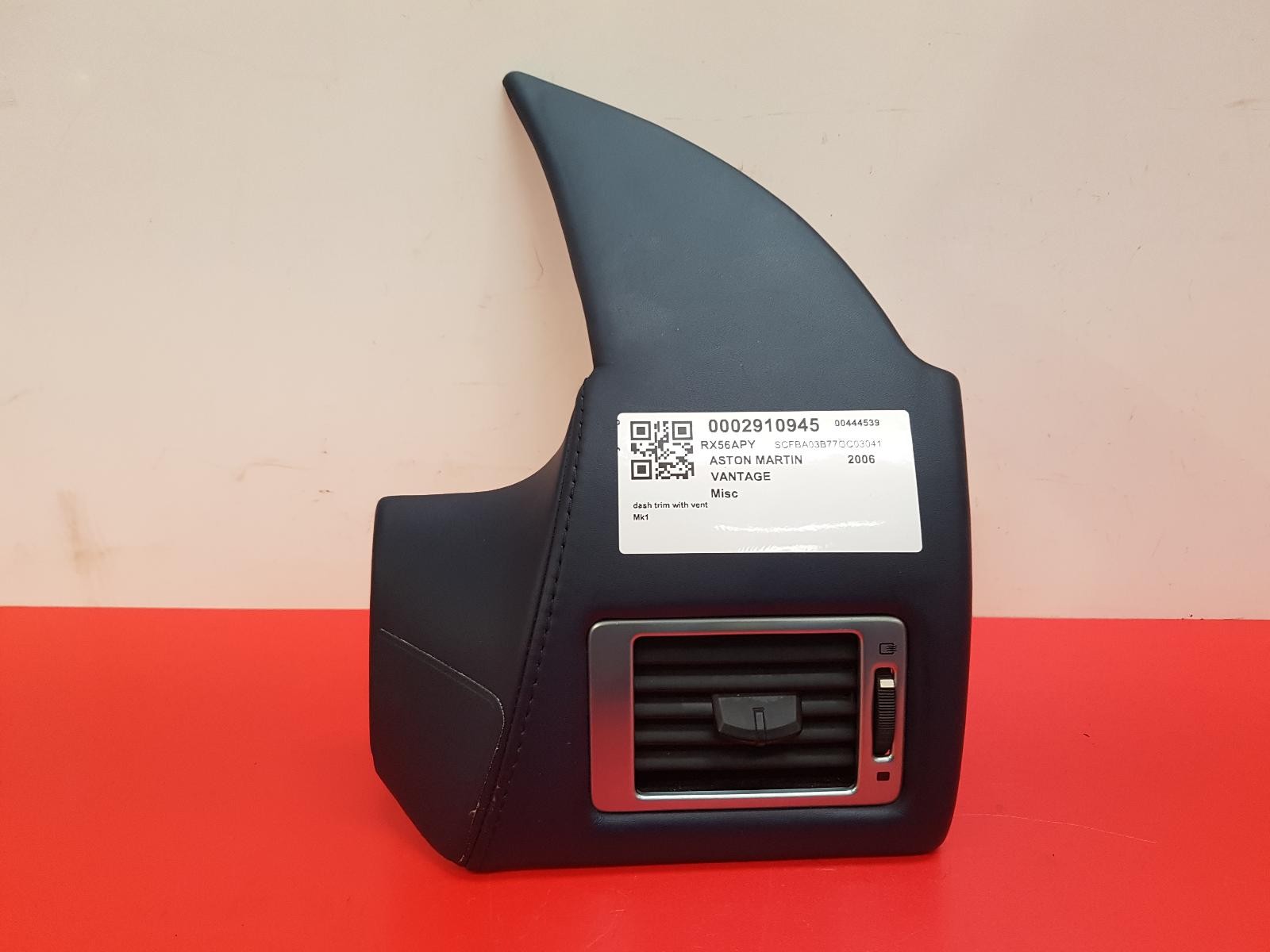 2006 ASTON MARTIN VANTAGE DASH TRIM + VENT 6G33C04634CAW