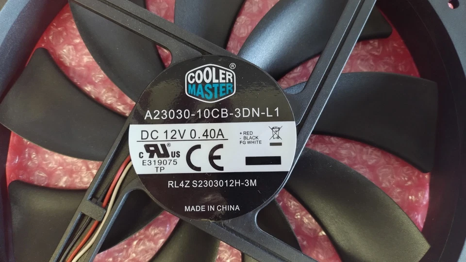 Cooler Master 8 inch 200MM 3PIN PC Fan A23030-10CB-3DN-L1 - Image 2 of 3