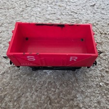 Hornby R010 OO Gauge 7 Plank Wagon SR 12530 Red