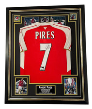 ** Framed ROBERT PIRES Signed Shirt Jersey Autograph Display with Certificate **