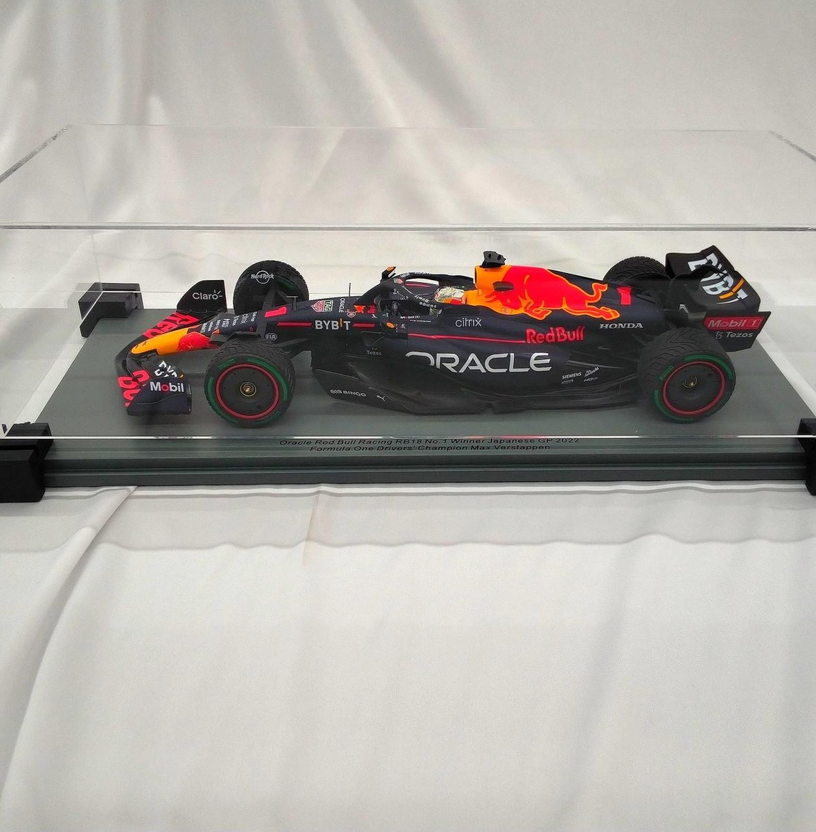 Spark 18S774 Oracle Red Bull Racing Rb18 1/18 Scale Car | eBay