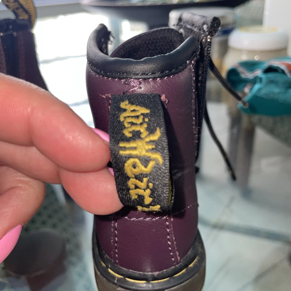 D4566(无盒)anfibio bimba GIRL 紫色 DR. Martens 靴子鞋 — 第 3/4 张图片