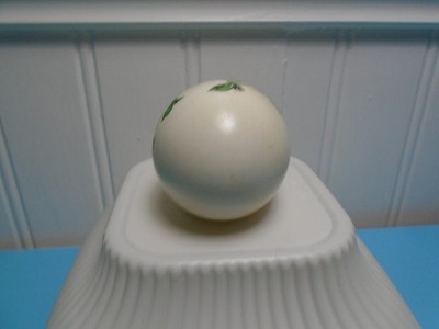 VINTAGE HAND PAINTED ORIENTAL EGG 2.25