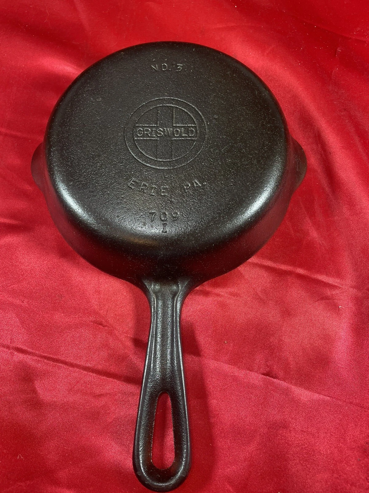 Griswold # 3 groove handle skillet Cast Iron.