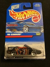 1998 Hot Wheels Collector #881 '95 Camaro Convertible New Near Mint