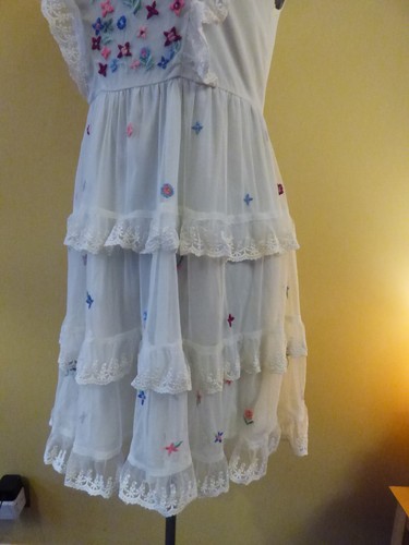 M&S Cream Net Tiered White Floral Detail Party Summer Dress Size 13-14 Yrs VGC - Picture 19 of 22