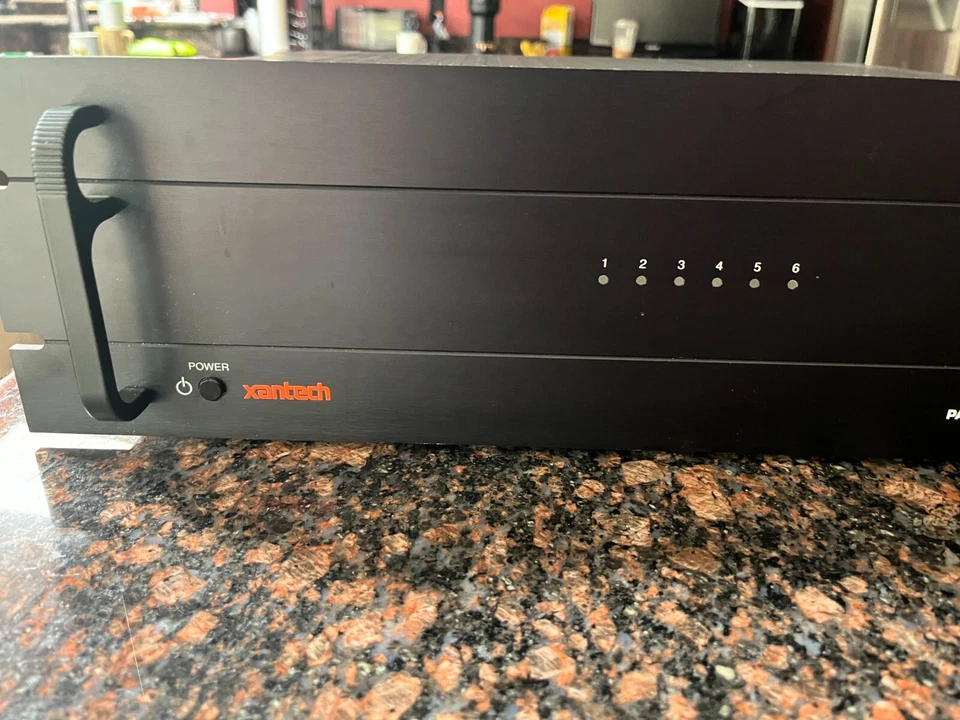 Amplificador de potencia IR Xantech PA1235 12 canales 35 vatios como nuevo 6 canales @ 80 vatios Foto 2 de 4