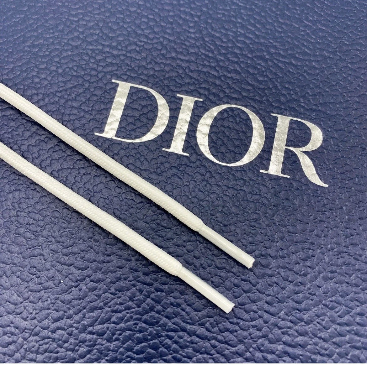 Lacets ronds style remplacement Dior B22 blancs (120 cm)   VENDEUR DE CONFIANCE ✅
