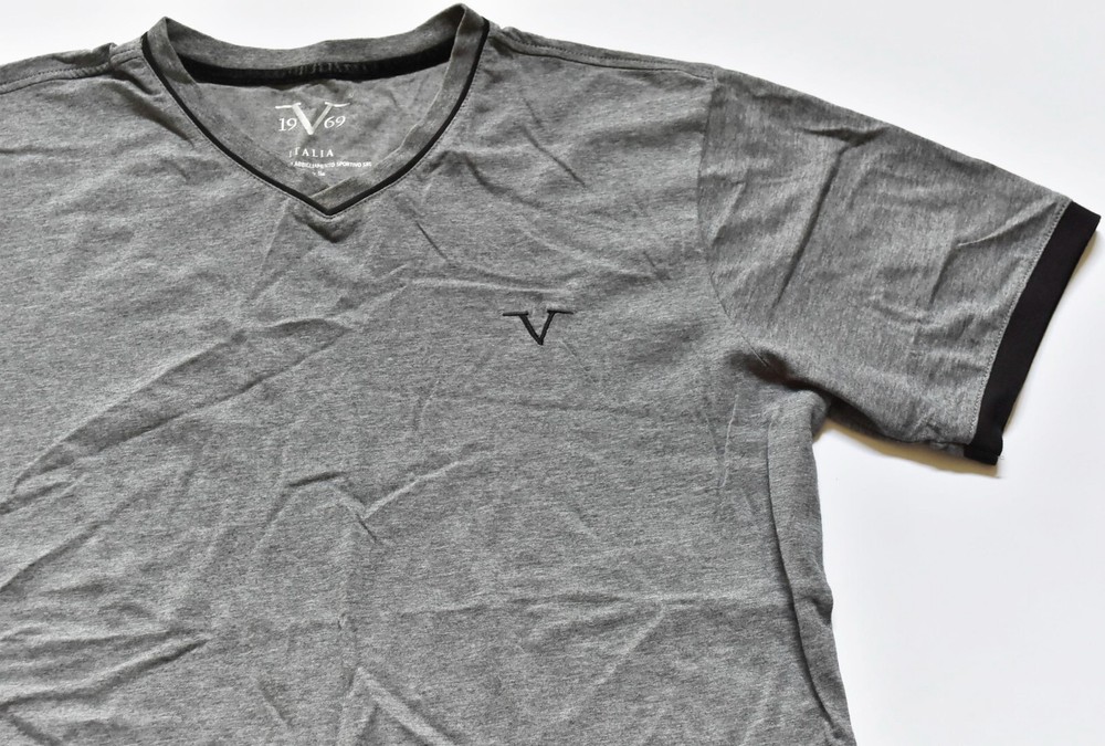 Vesace Men's Tee V 1969 Italia - Gray - Size Small - V Neck
