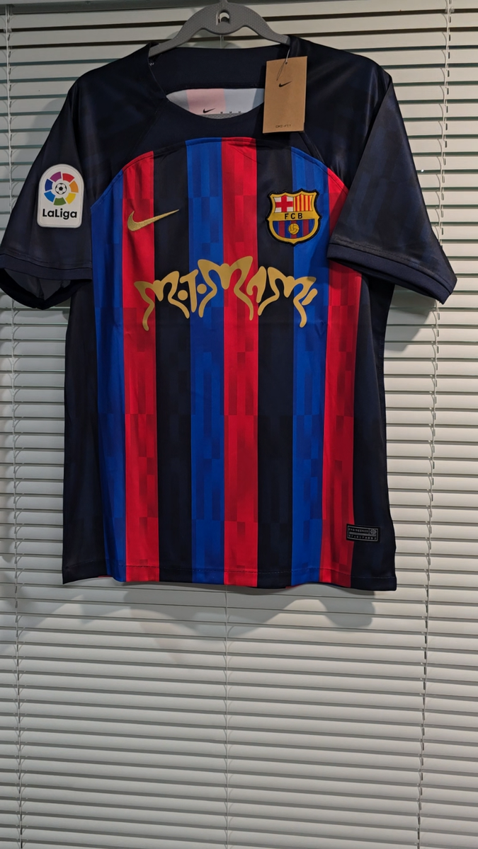 Barcelona 22/23 Home - Soccer - LEWANDOWSKI # 9 - XL (Run Small