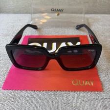 NEW Quay Australia Total Vibe Polarized Sunglasses 125 w/ Case Cleaning Felt