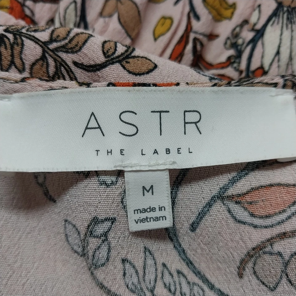 ASTR Mameluco Mujer Talla Mediana Cuello Profundo Top Pantalones Cortos 1 Pieza Boho Rosa Floral Foto 3 de 4