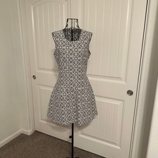 XS - Forever 21 - Black and White Printed Dress
