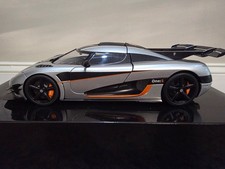 AUTOart 1/18 Koenigsegg One:1 Moon Grey/Carbon (79017)