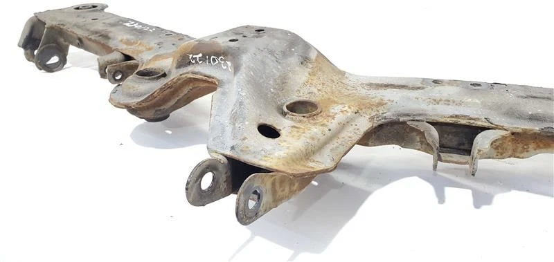 Suspensión K cuadro travesaño trasero menor óxido OEM 86 87 88 89 90 91 Mazda RX7 Foto 4 de 4