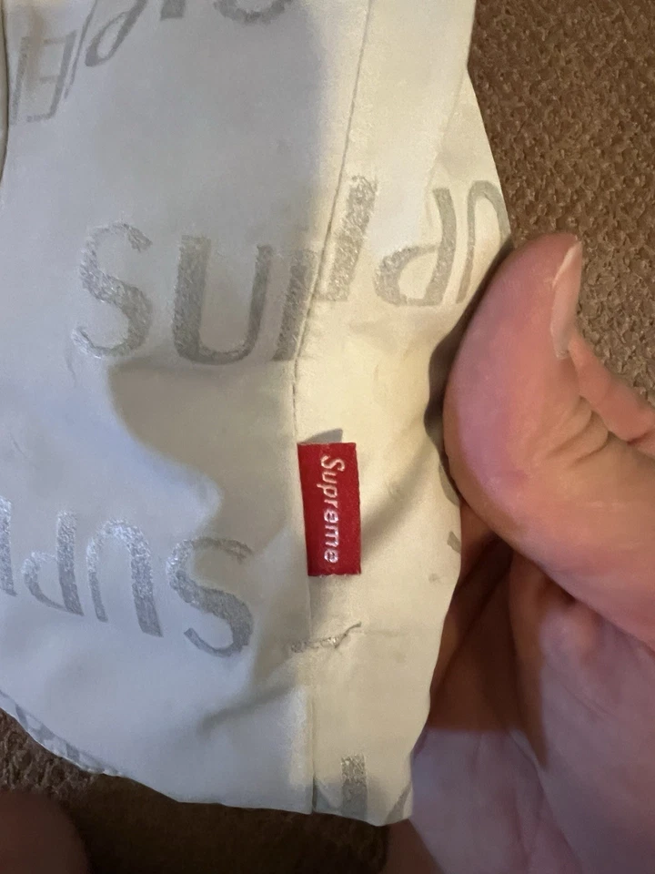 Chaqueta de lluvia reflectante Supreme Foto 4 de 4