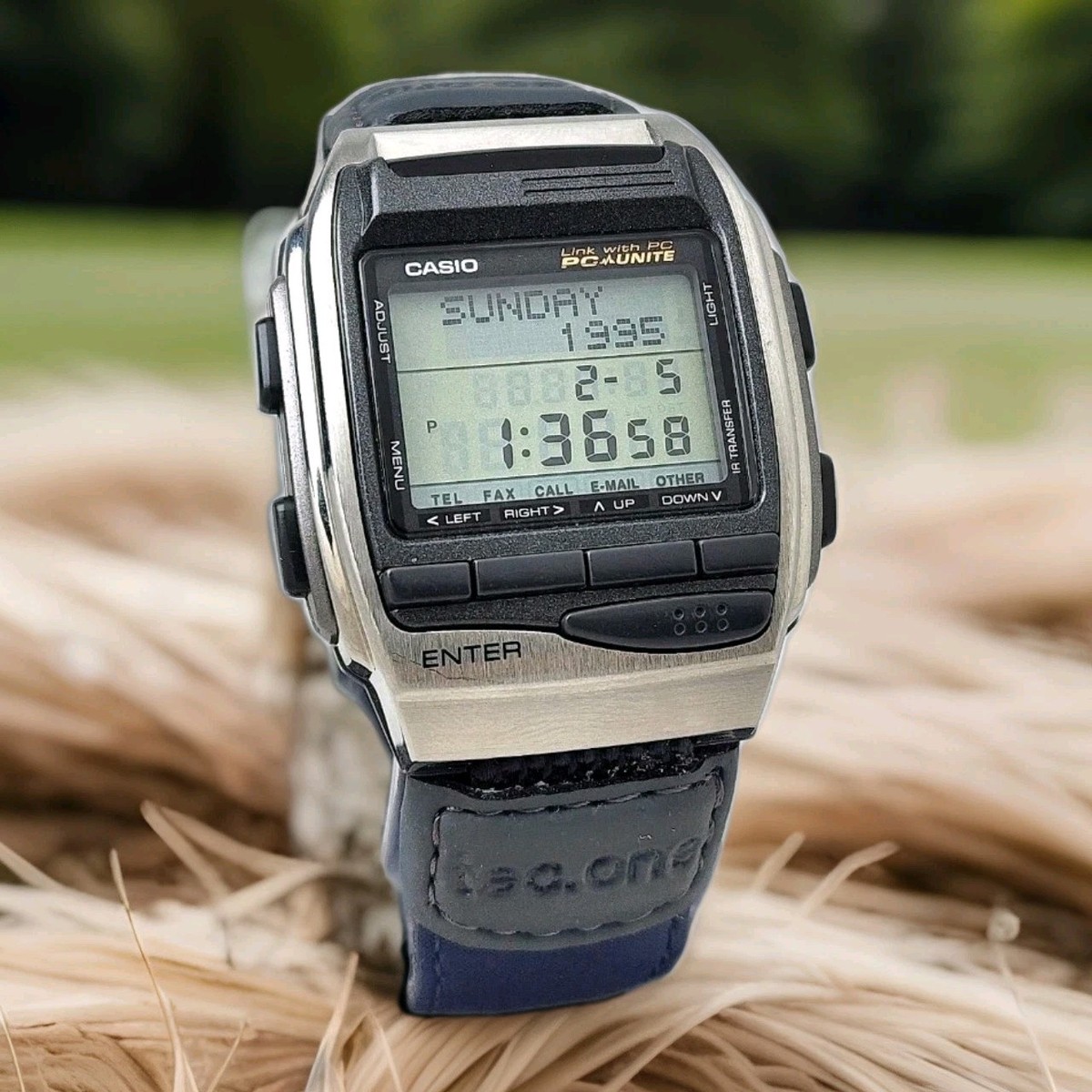 RARE Casio Vintage Digital Watch PC Link Infra Red Hbx-100 BIZX