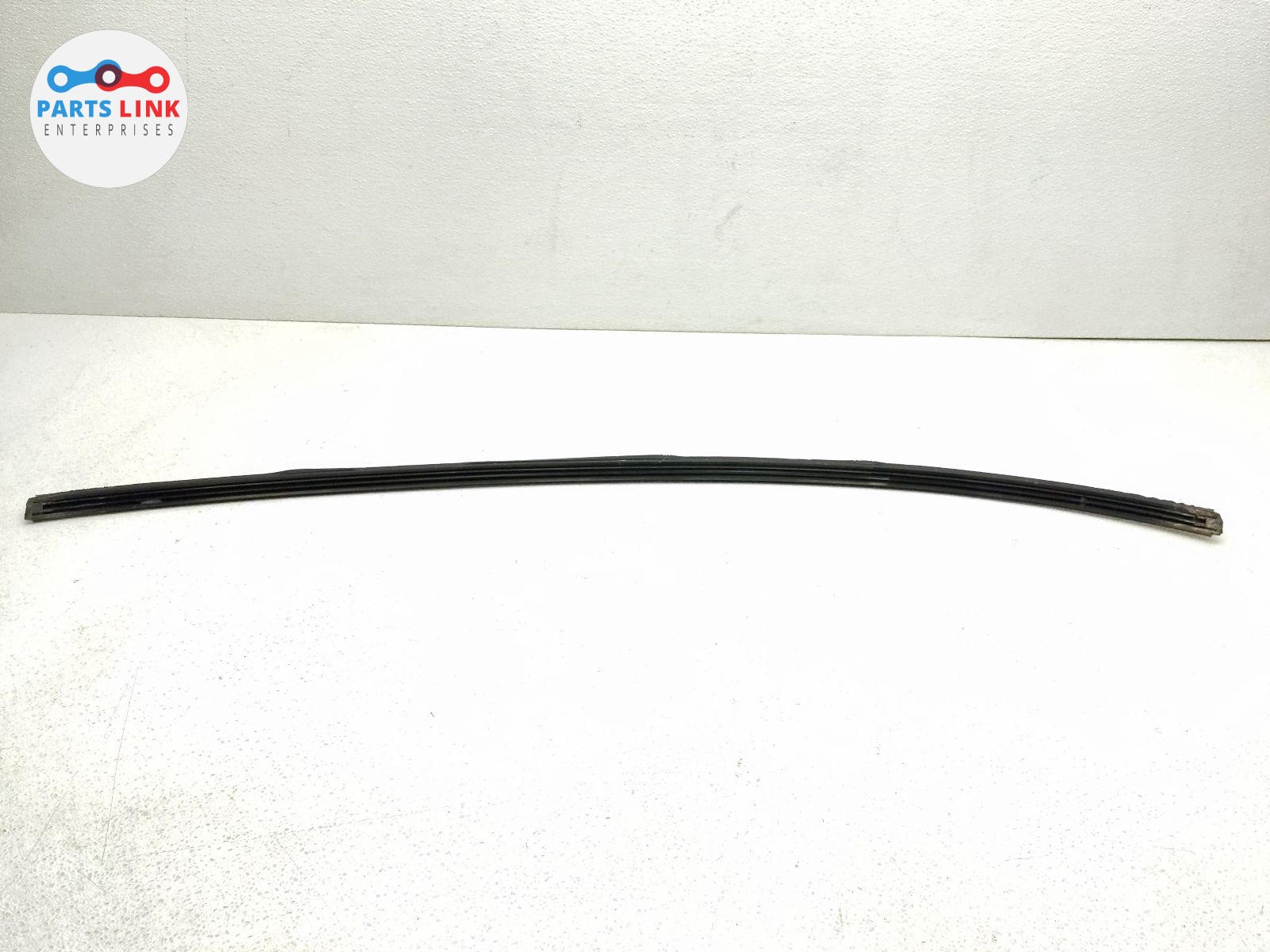 2007-19 MASERATI GRANTURISMO LEFT ROOF TRIM OUTER MOLDING APPLIQUE DRIP NERO 145