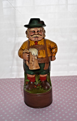 Alberta's Mold Inc. 1975 Vintage German Liquor Decanter #735, Seamless Lid (Hat)