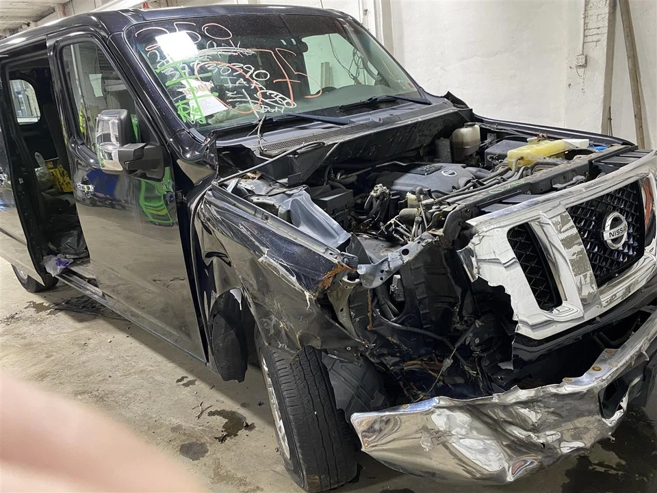 BACK DOOR Nissan NV 1500 NV2500 NV3500 12 13 14 15 16 Right Black 1386443 — 第 2/4 张图片