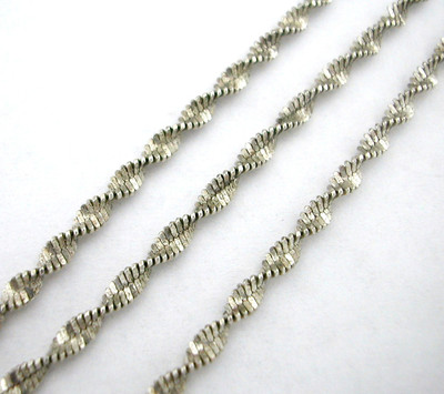 .925 Sterlingsilber gedrehte Fischgrät Kette 18''