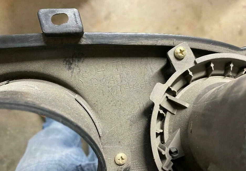 Chrysler PT 2001-2005 cruiser gauge bisel p/n sd40trma pieza original OEM Mopar Foto 3 de 4