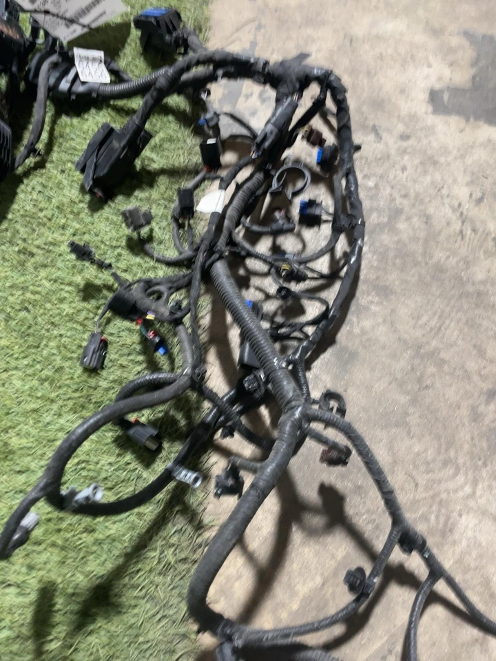 ✅ Caja de fusibles de arnés de cables de motor Chevy Spark 2022 incluida PN: 42702553 OEM Foto 4 de 4