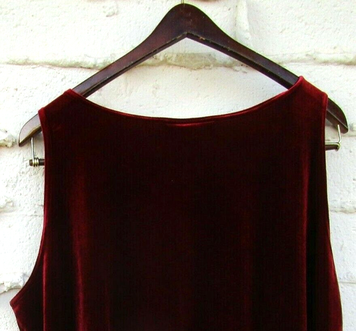 WORKING CLASSICS Women's 22/24 Sleeveless Top Deep Red Velvet Embossed Boat Neck - Picture 9 of 11