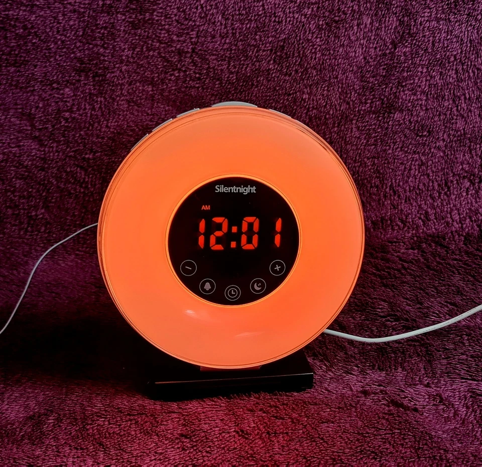 Silentnight Sunrise Sunset Wake-Up Alarm Clock 38080 Model JW-6639F  - Image 2 of 4