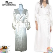 NWT Flora Nikrooz Women's S/M Stella Satin Venise Trim Robe Ivory T80236