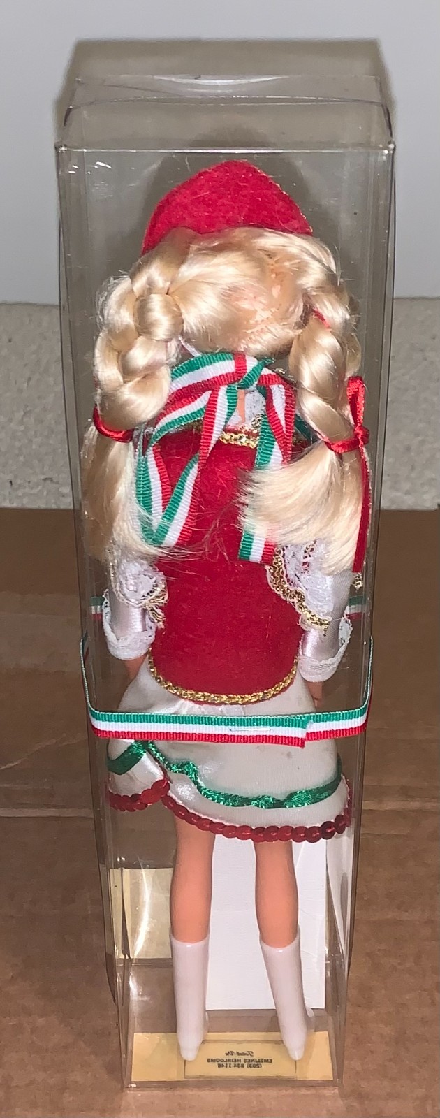 1994 New York International Barbie Convention Holland Doll White Plains NY #066