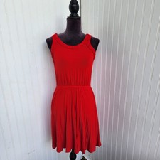 Loft Ann Taylor Dress Stretch Red Sleeveless Pleated Knee Lenght Soft Rayon XSP