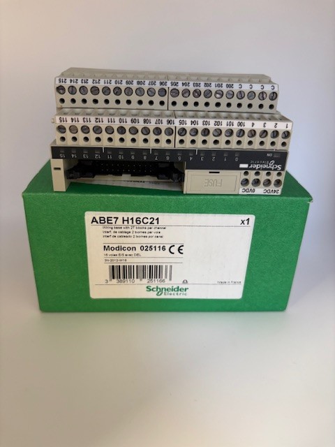 Embase de raccordement haut de gamme Schneider ABE7H16C21 Telefast certifiée 16ES