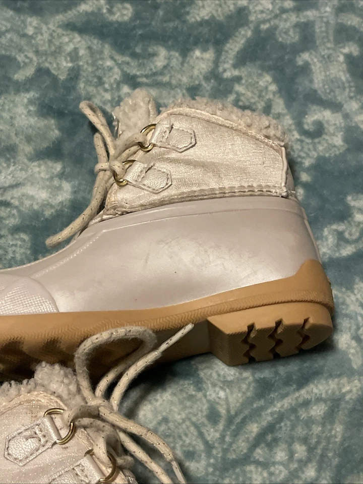 SPERRY Little Girl's 10M Port Alpine Boot Toddler White Shimmer Duck Boots - Image 4 of 4