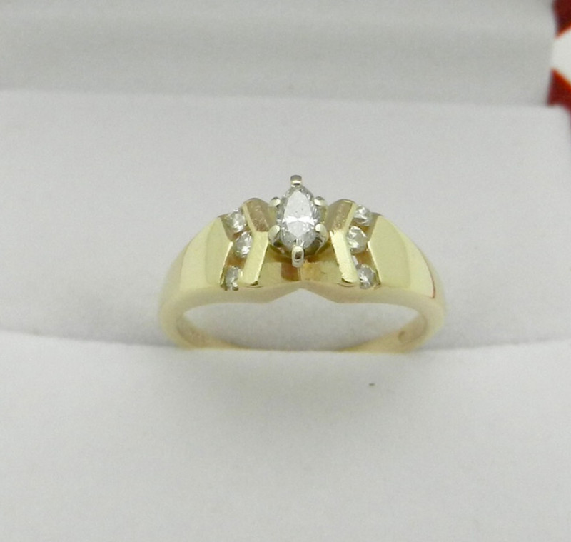 Solid 14k Gold Natural Marquise Cut Diamond Promise Ring 3.7 gr size 7
