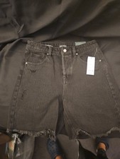 Wild Fable woman  s distressed black High-rise Bermuda shorts Size 6 Waist 28