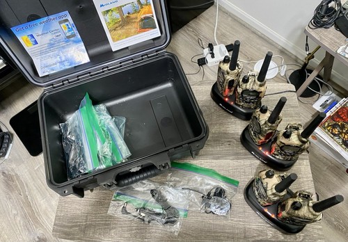 Midland GXT1050P Radios - 6 Pack Bundle w/ Headsets, Chargers & Case - New!!! - Bild 1 von 10