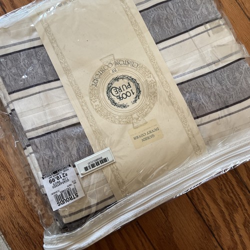 100%Pure by Custom Comfort Queen Gray With Floral Embroidery And Pillow Sham - Picture 2 of 5