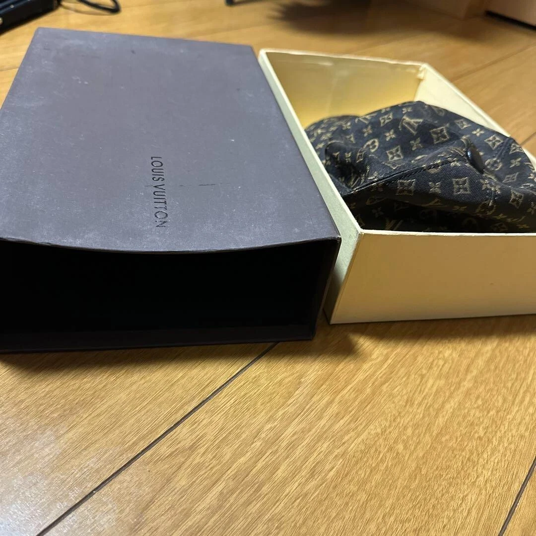 LOUIS VUITTON（LV） Louis Vuitton Berretto Marrone Monogram Regolabile Collezione Donna Moda 6799AK