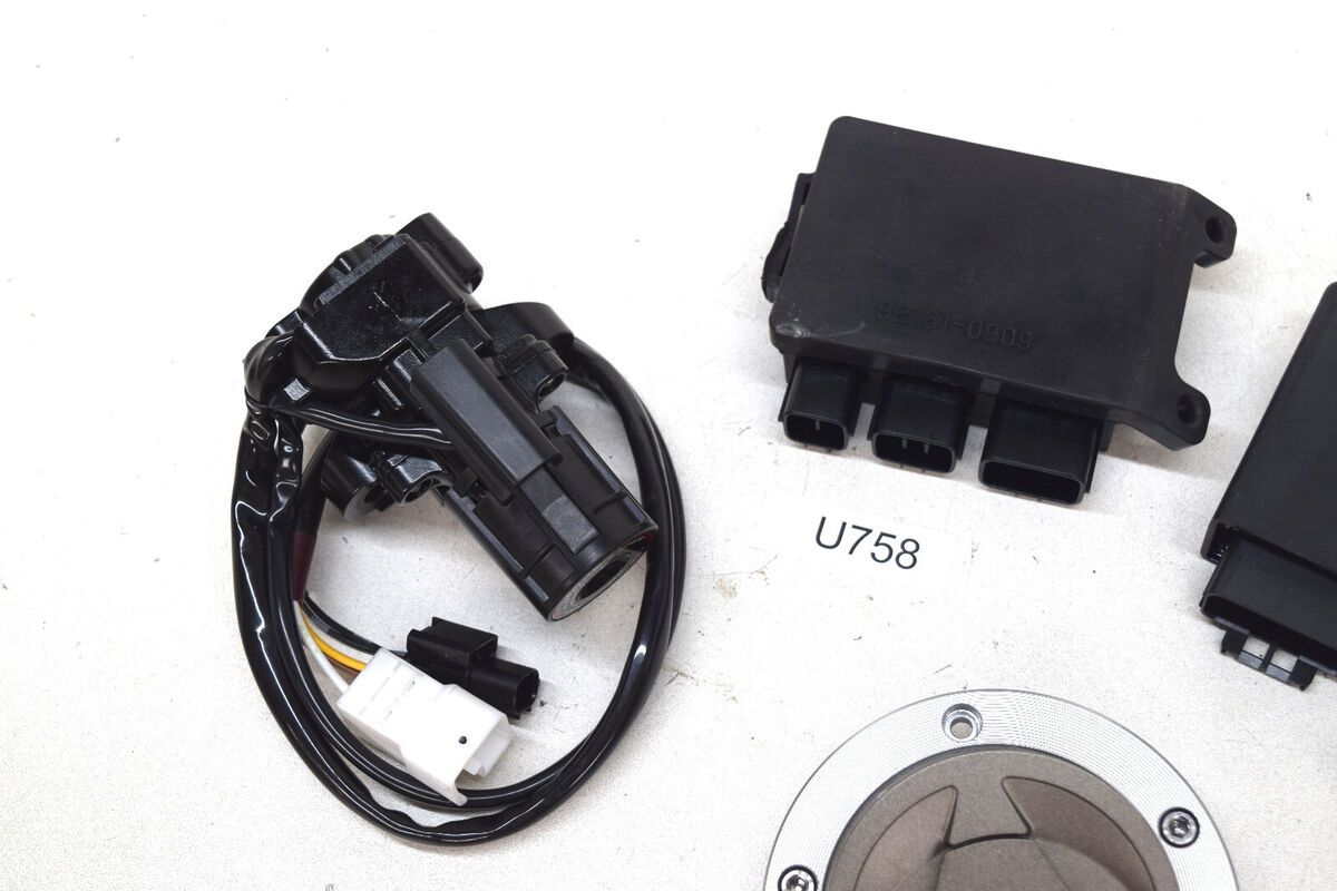 Kawasaki ZX10R ZXT00 J / K 2012-15 Lock Set ECU CDI Ignition Kawasaki ZX10R ZXT00 J / K 2012-15 Lock Set ECU CDI Ignition