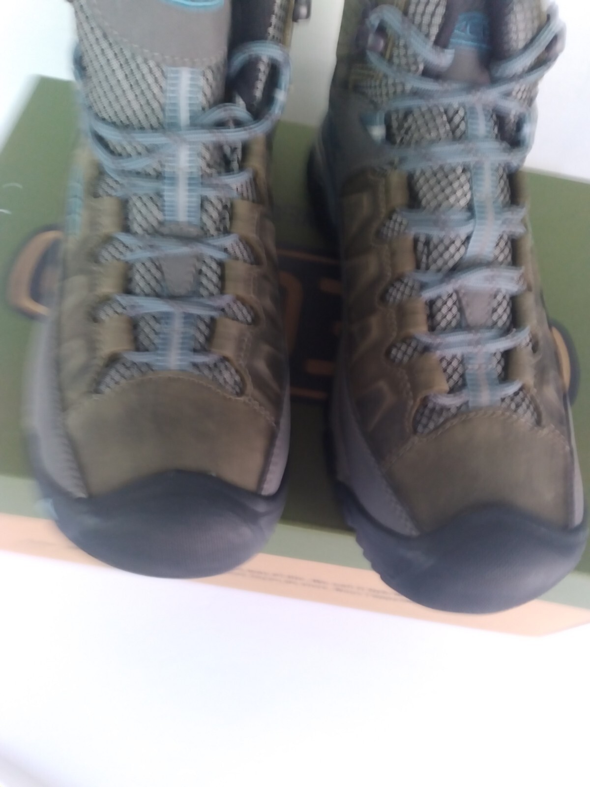 Keen Waterproof Hiking Boots with Ankle Support for Trail Walking-image