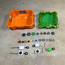 Beyblade 2 Battle Stadium Arenas Green Orange w/ Burst Tops Launchers