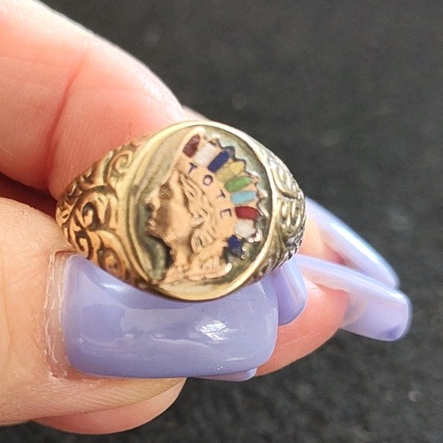 Native American Style Gold Tone Signet Ring with Multicolor Headdress Design