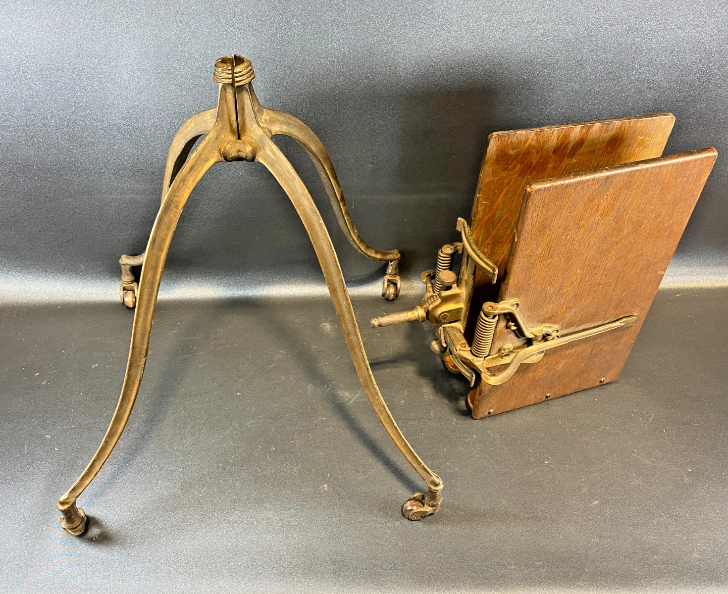 ANTIQUE L.W.NOYES CHICAGO BIBLE DICTIONARY STAND ~ Parts