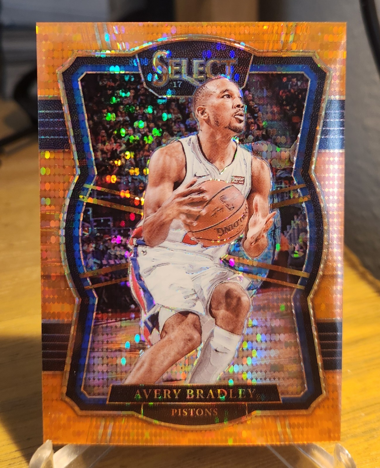 2017-18 Panini Select #151 Avery Bradley Neon Orange Pulsar Prizm 1/9 NM-MT 