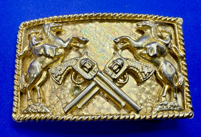 Cowboy Horses Crossed Guns Six Shooter Old West 3D Raised Vintage Belt Buckle