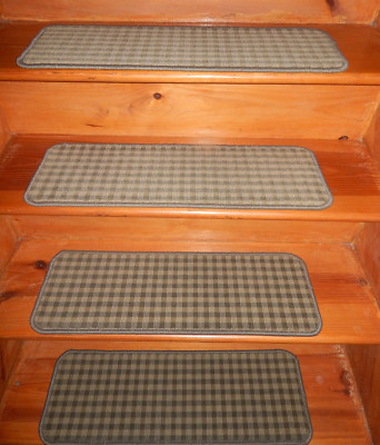 13  Step 9'' x 27'' + 1 Landing  22'' x 28'' Wool Woven Carpet Stair Treads .