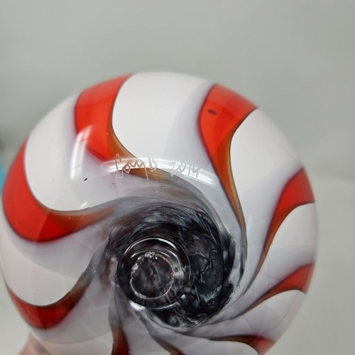 Hand Blown Artist Cory B Signed American Flag Glass Vase - Picture 8 of 12