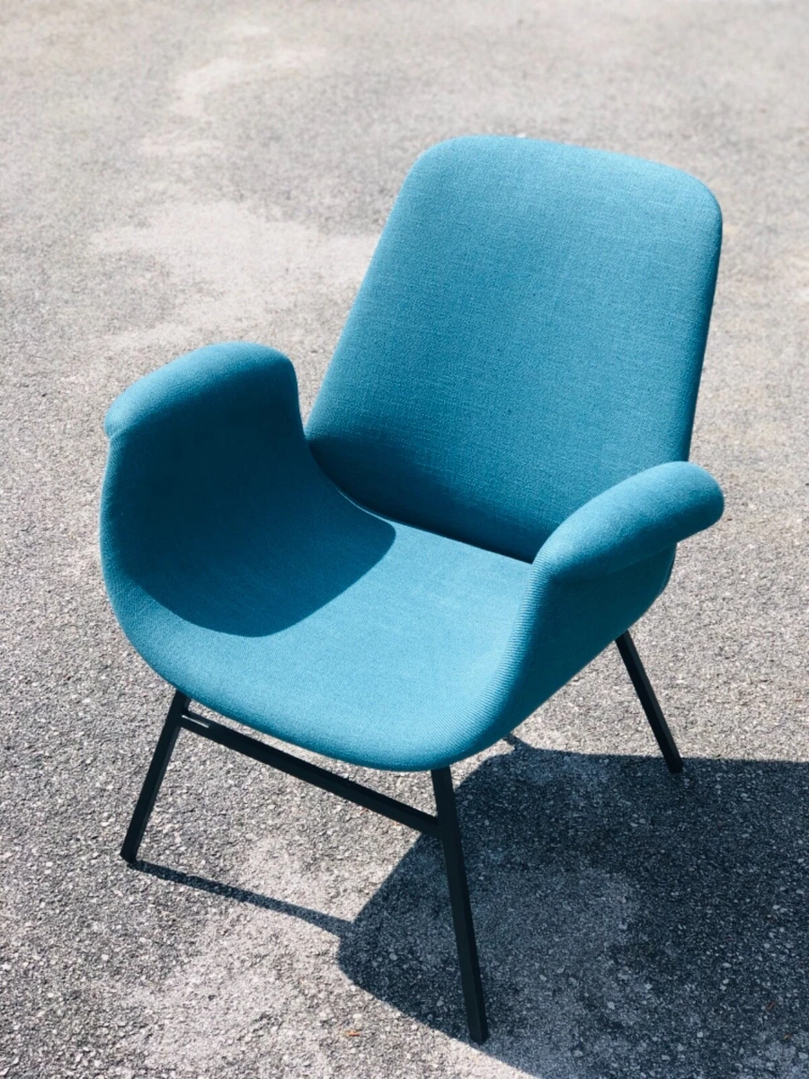 1950s outlet style armchair