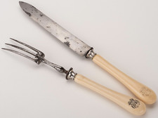 SERVICE À DÉCOUPER 19e SOMMELET PARIS SERVICE NAPOLÉON III CHIFFRÉ